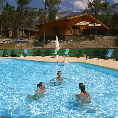 מלון ברסלונט Parc Residentiel De Loisir : Le Loup Blanc Du Riou מראה חיצוני תמונה
