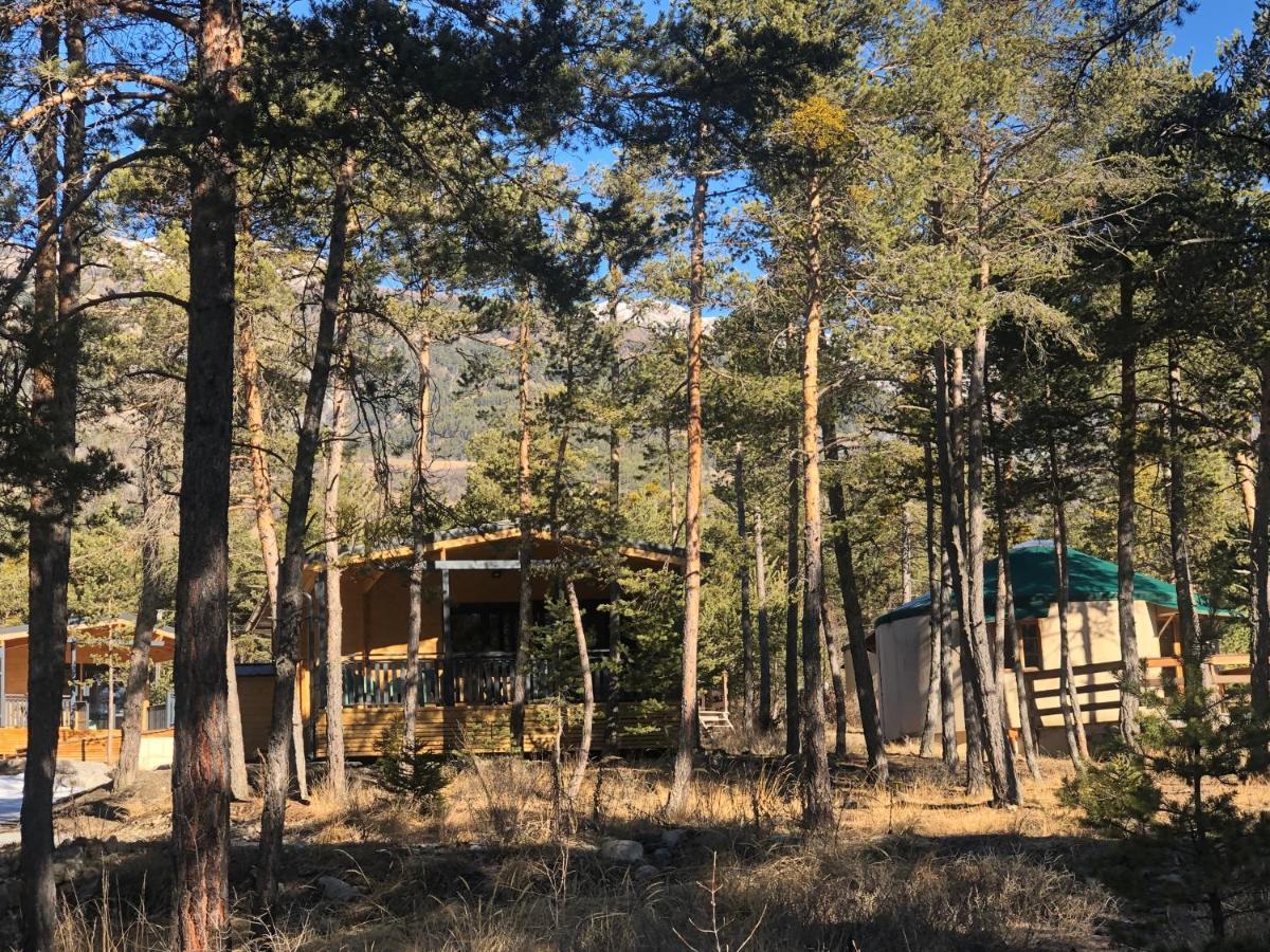 מלון ברסלונט Parc Residentiel De Loisir : Le Loup Blanc Du Riou מראה חיצוני תמונה